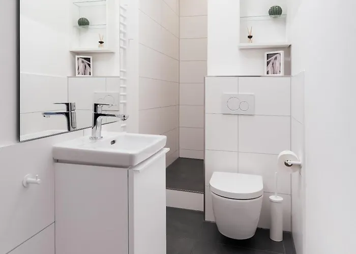 Saniertes Altbauzimmer An Der Karlsaue