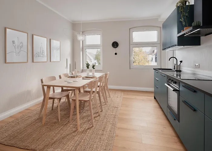 Saniertes Altbauzimmer An Der Karlsaue Kassel