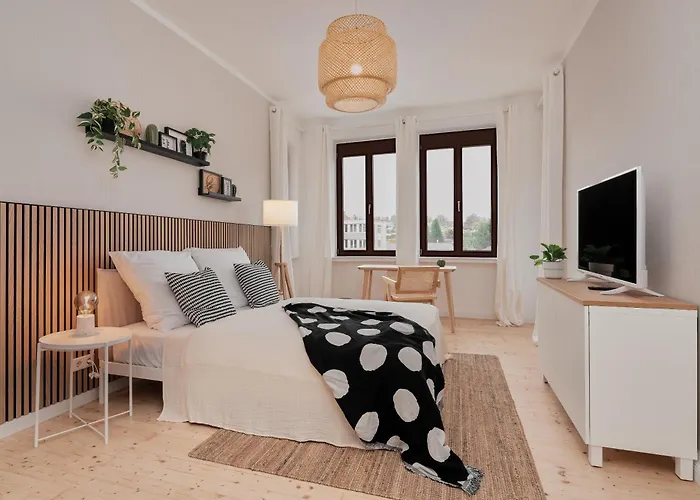 Saniertes Altbauzimmer An Der Karlsaue *