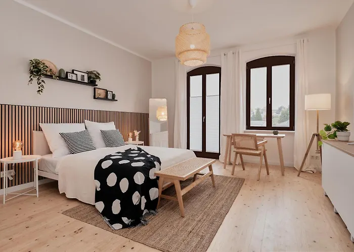 Saniertes Altbauzimmer An Der Karlsaue